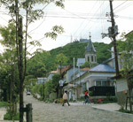 イメージ（歴史的町並みがつづく元町界隈から見た函館山）