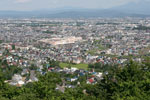 イメージ（嵐山山頂からの展望。手前に国立療養所跡があります）
